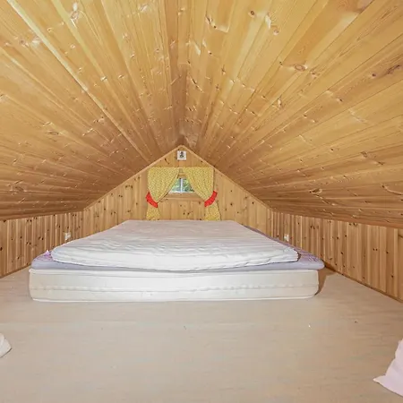 Σπίτι διακοπών 3 Bedroom Amazing In *