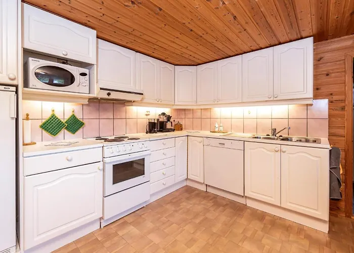 3 Bedroom Amazing In Sandane
